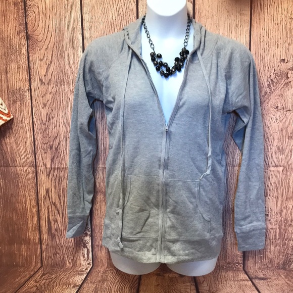 Active USA Sweaters - Gray zippered sweatshirt hoodie with pockets